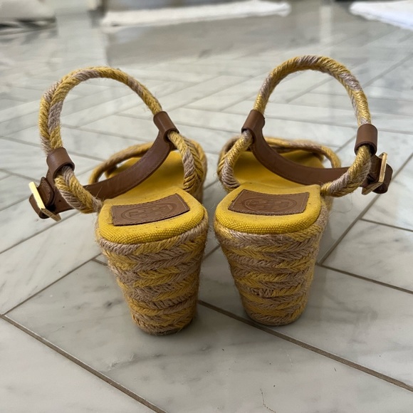 Tory Burch yellow and tan wedge sandals - Picture 5 of 8